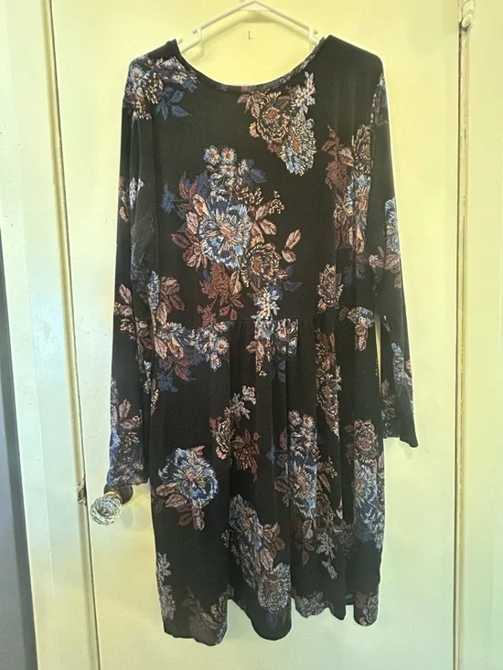 Maurices Black Long Sleeve Floral Knot-Front Midi Dress 2X - Picture 2 of 10